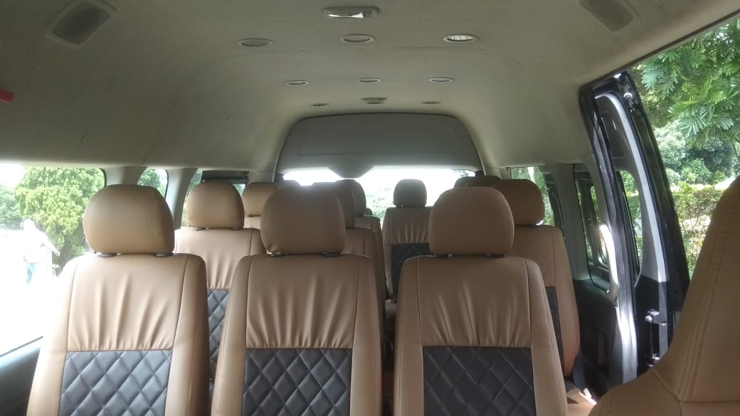 Rental mobil Toyota Hiace di Surabaya Rental Mobil di 